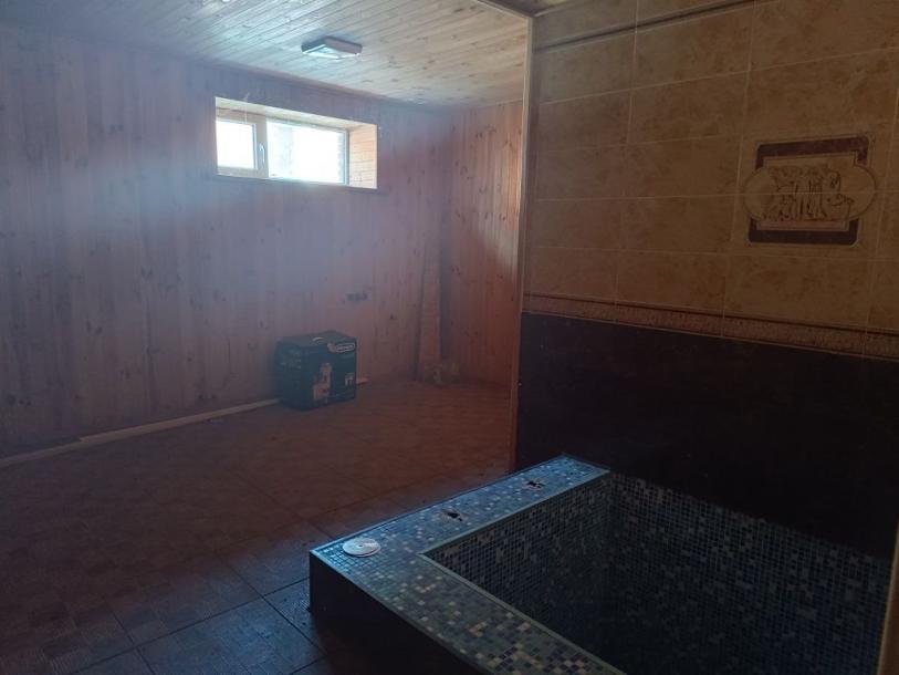 Дом, 4-кімн., Чугуев, Чугуевский район