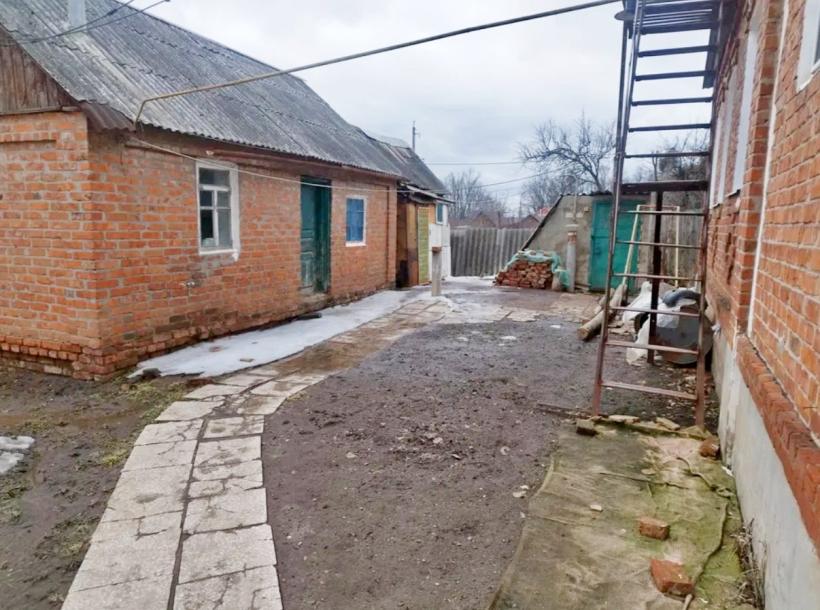 Дом, 4-кімн., Буды, Харьковский район