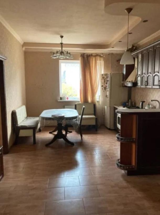 Дом, 4-кімн., Харьков, Киевская метро