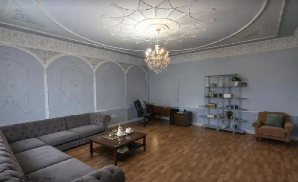 Дом, 4-кімн., Харьков, Залютино