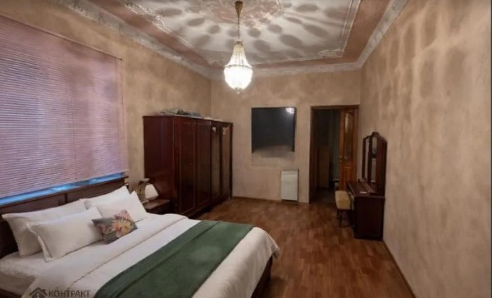 Дом, 4-кімн., Харьков, Залютино