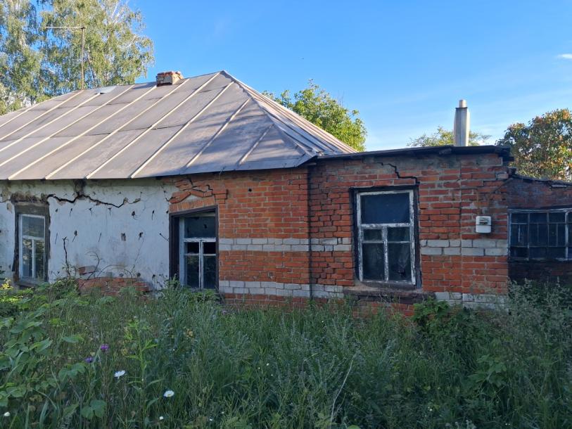 Дом, 3-кімн., Люботин, Харьковский район