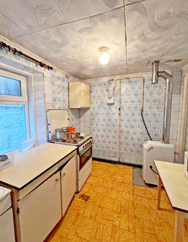 Дом, 3-кімн., Харьков, Одесская