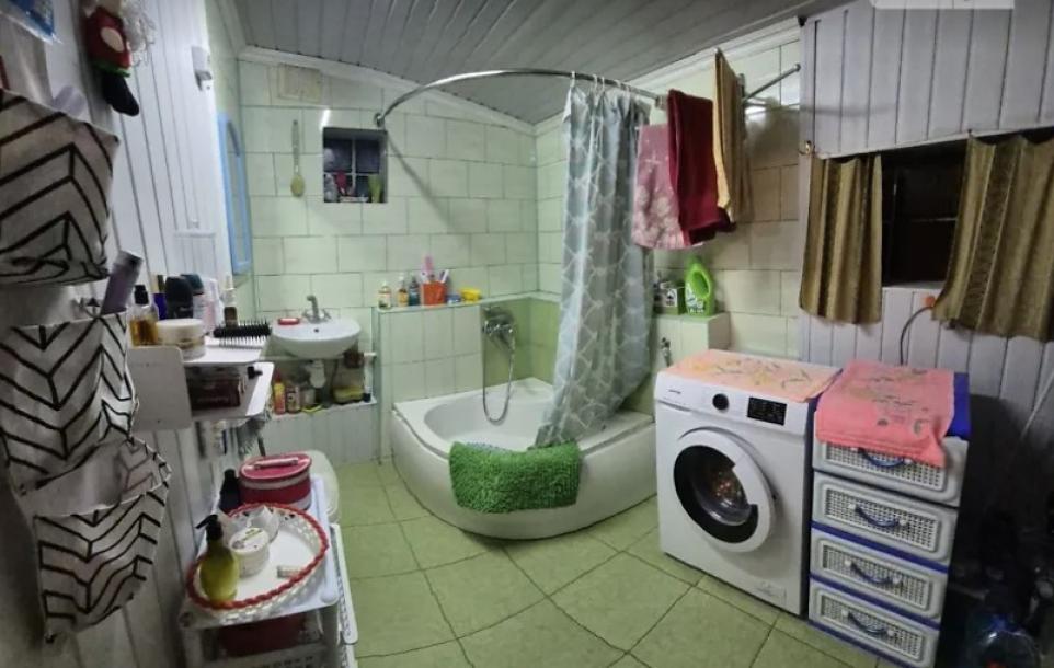 Дом, 4-кімн., Харьков, Жуковского поселок