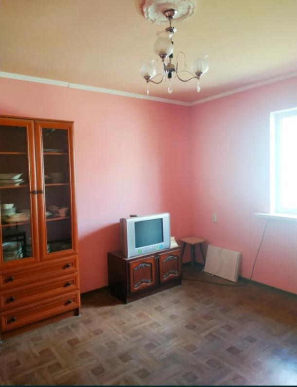 Дом, 3-кімн., Люботин, Харьковский район