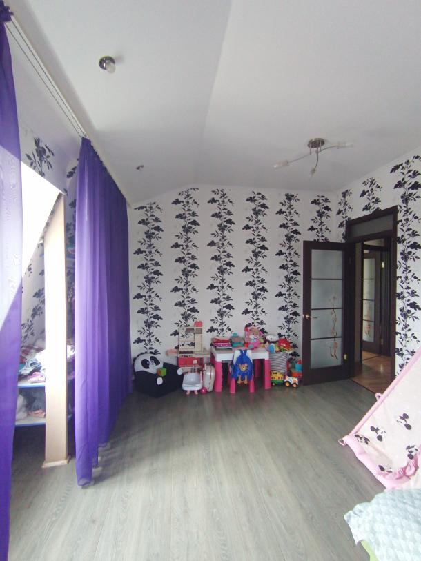 Дом, 5-кімн., Харьков, Жихарь