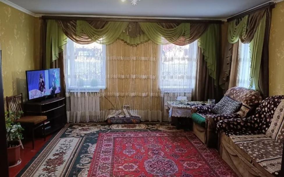 Дом, 3-кімн., Харьков, Тюринка