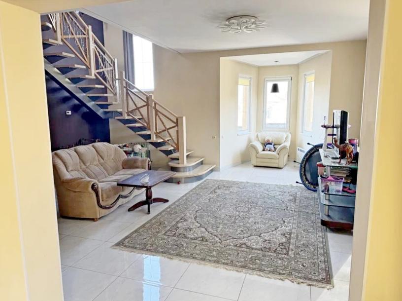 Дом, 4-кімн., Дергачи, Харьковский район