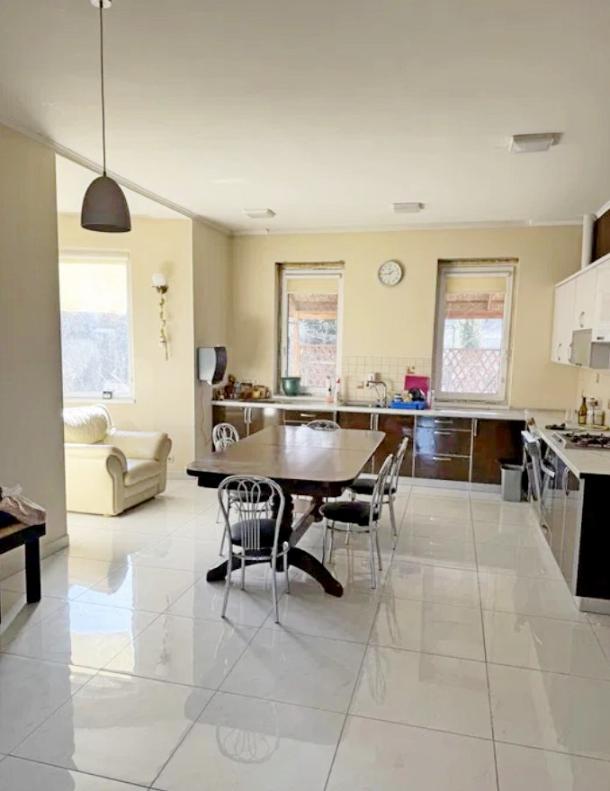 Дом, 4-кімн., Дергачи, Харьковский район