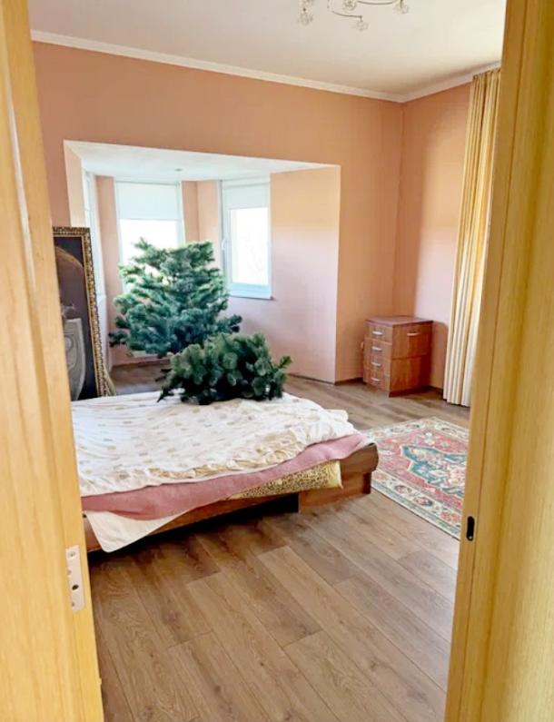 Дом, 4-кімн., Дергачи, Харьковский район