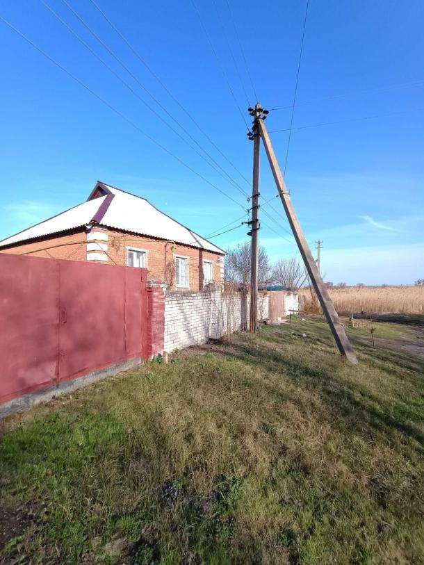 Дом, 5-кімн., Печенеги, Чугуевский район