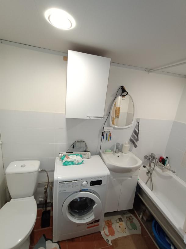 Дом, 5-кімн., Печенеги, Чугуевский район