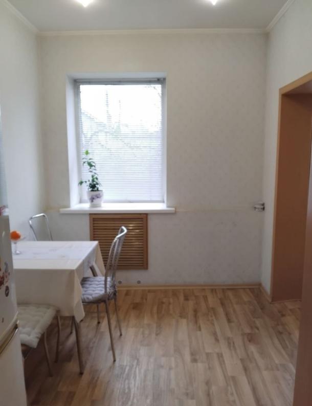 Дом, 3-кімн., Харьков, Восточный