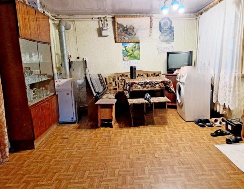 Дом, 4-кімн., Харьков, Новозападный