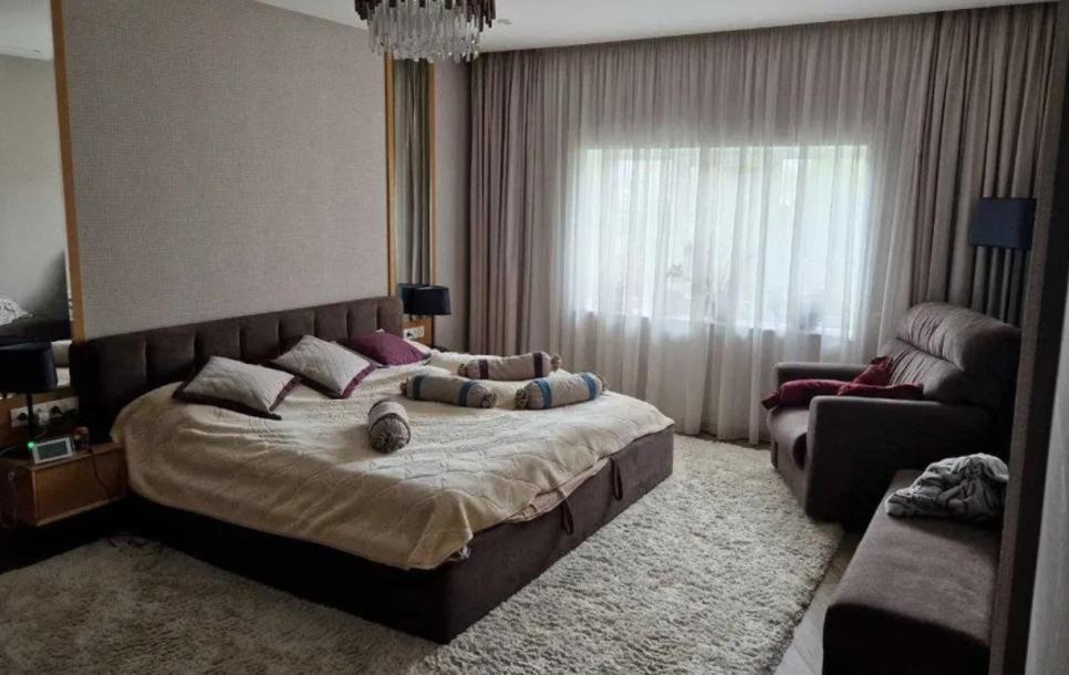 Дом, 5-кімн., Харьков, Большая Даниловка