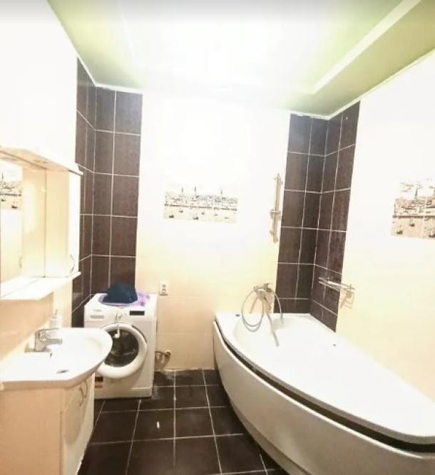 Дом на 2 входа, 6-кімн., Харьков, Ледное