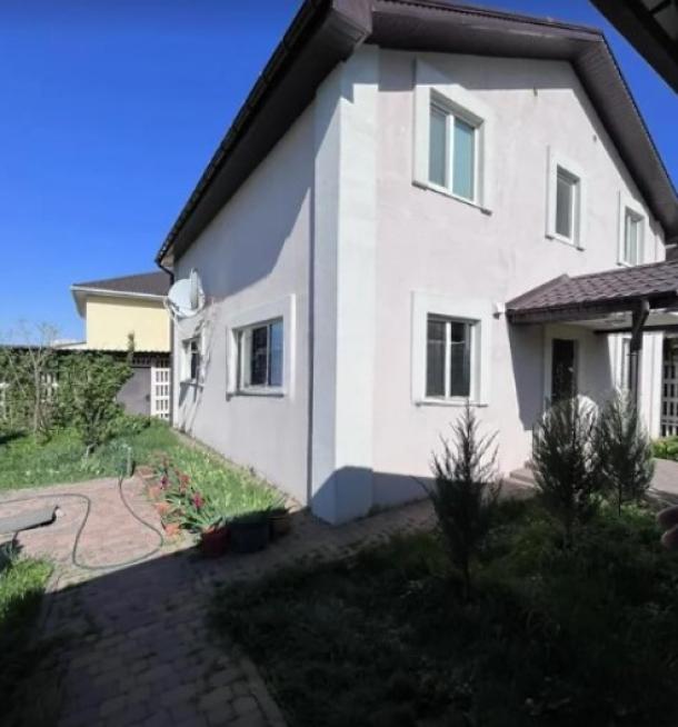 Дом, 9-кімн., Харьков, Павлово Поле