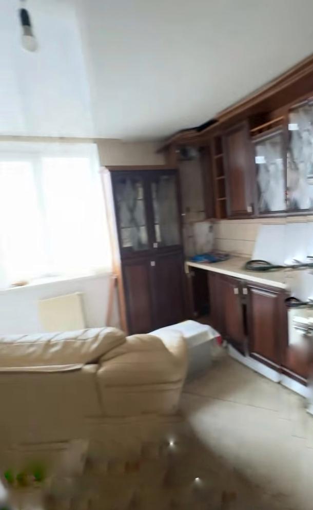 Дом, 2-кімн., Харьков, Песочин