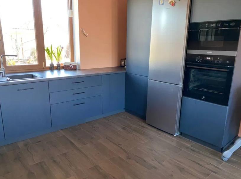 Дом, 5-кімн., Харьков, Песочин