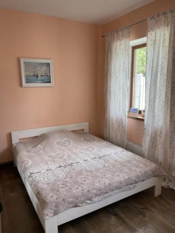 Дом, 5-кімн., Харьков, Песочин