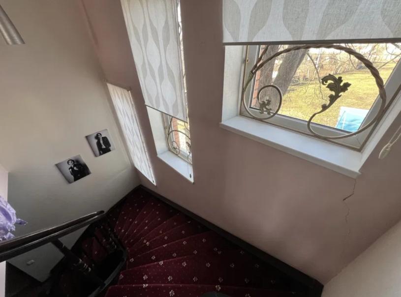 Дом, 6-кімн., Чугуев, Чугуевский район