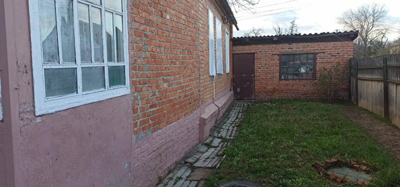 Дом, 3-кімн., Люботин, Харьковский район