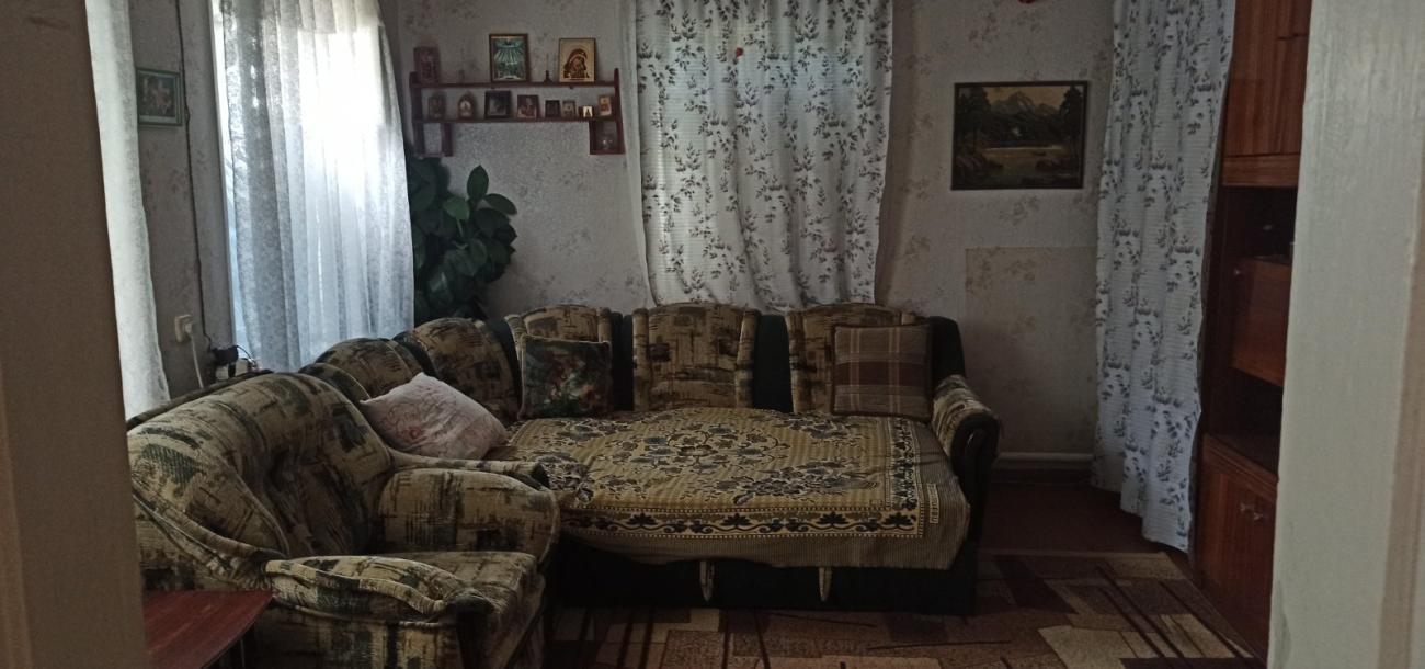 Дом, 3-кімн., Люботин, Харьковский район