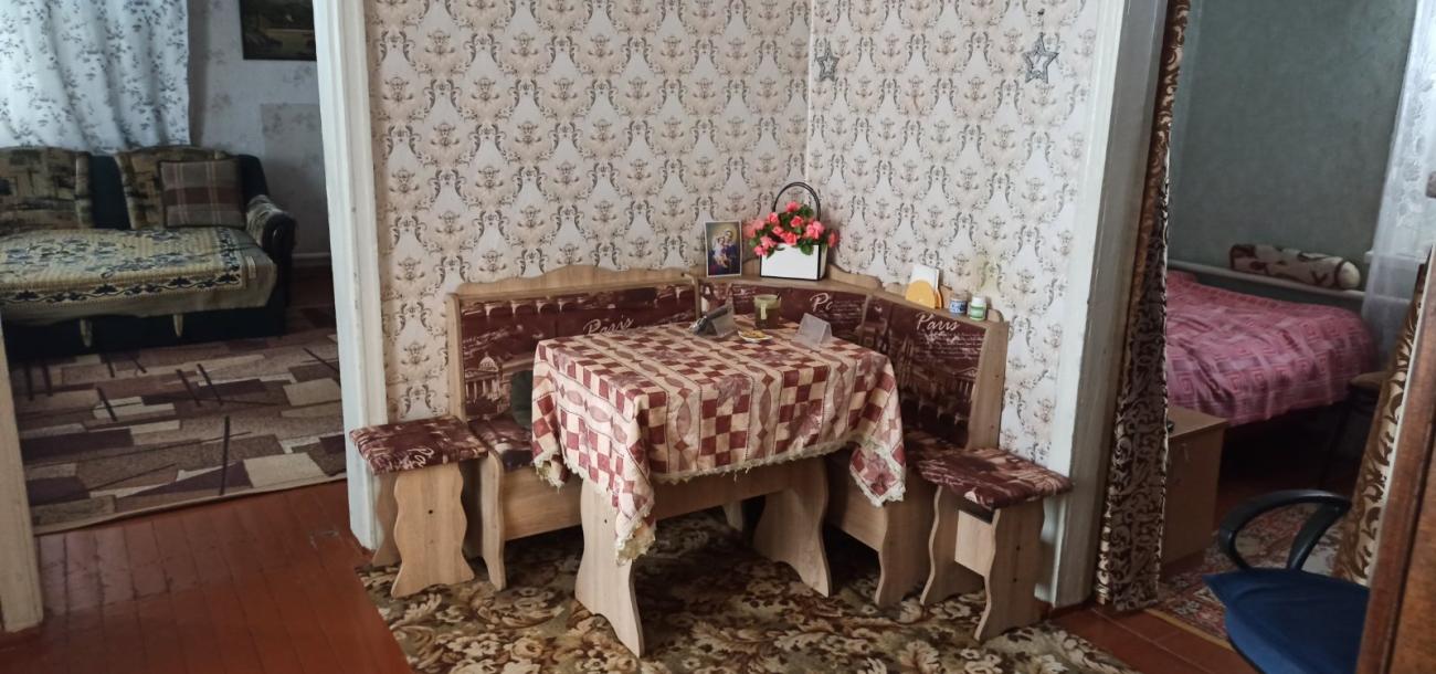 Дом, 3-кімн., Люботин, Харьковский район