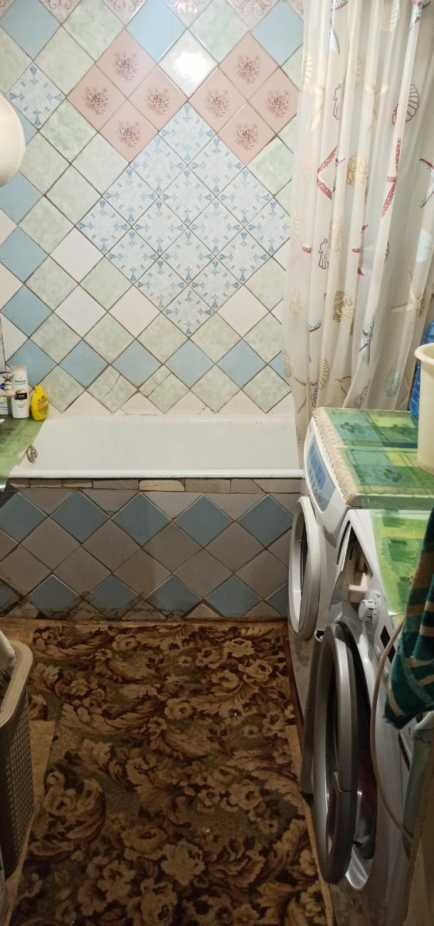 Дом, 3-кімн., Люботин, Харьковский район