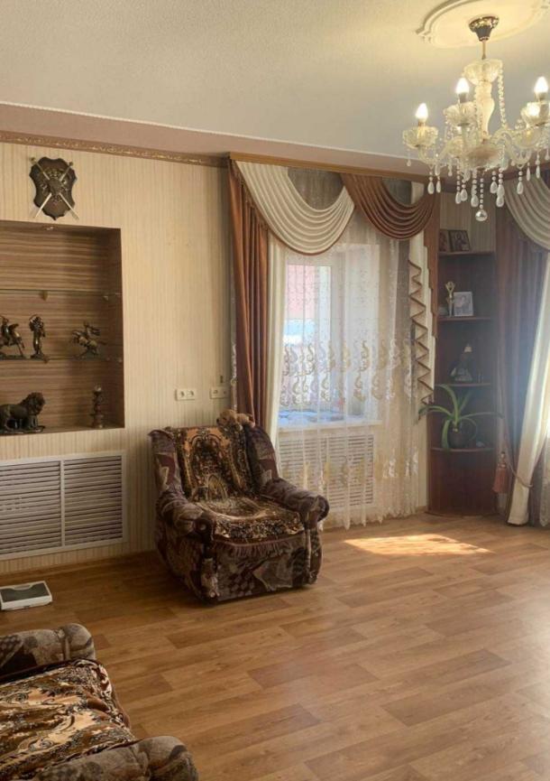 Дом, 4-кімн., Лужок, Харьковский район