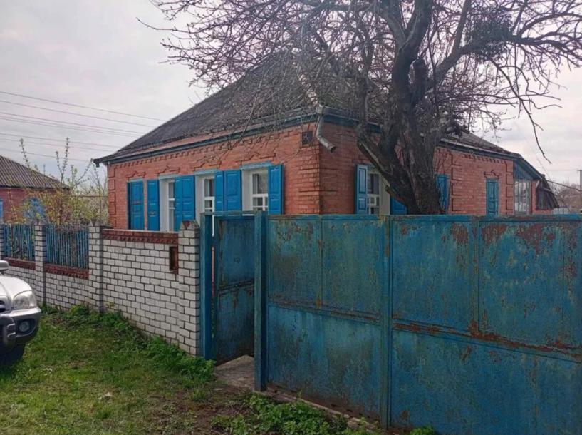 Дом, 4-кімн., Новопокровка, Чугуевский район