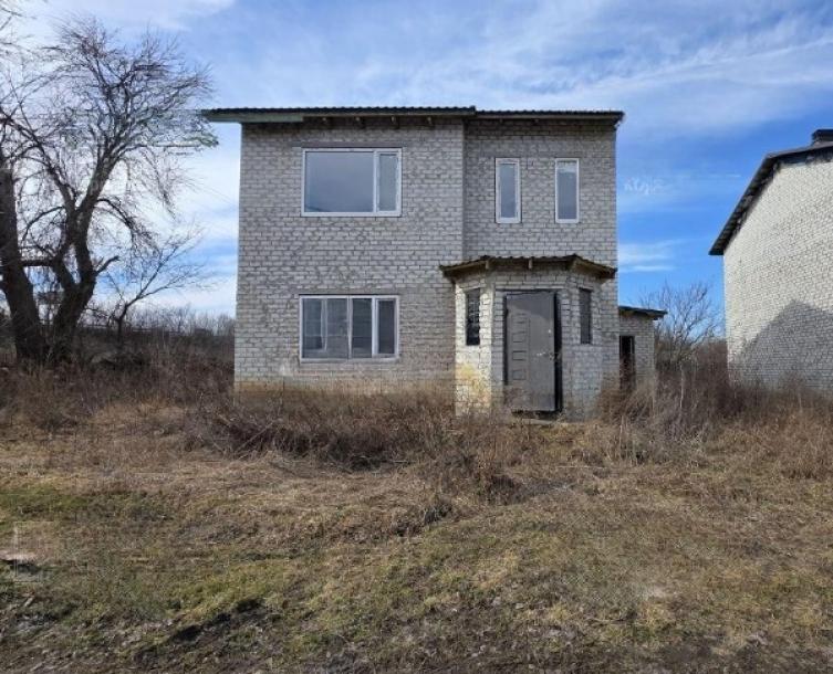 Дом, 3-кімн., Харьков, Песочин