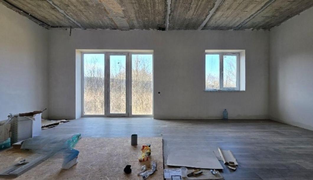 Дом, 3-кімн., Харьков, Песочин