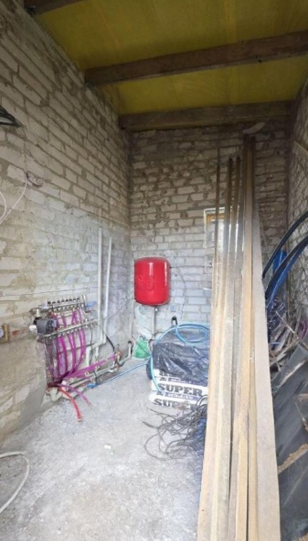 Дом, 3-кімн., Харьков, Песочин