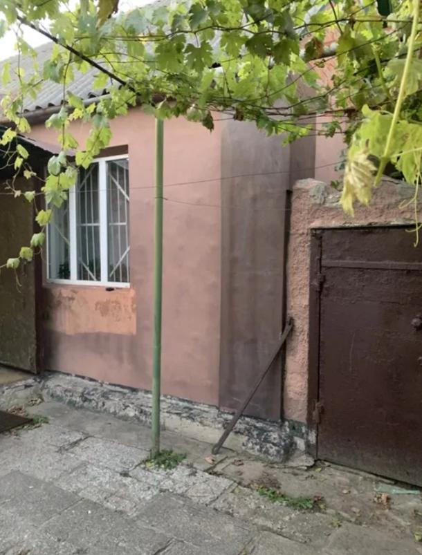 Дом, 3-кімн., Харьков, Песочин