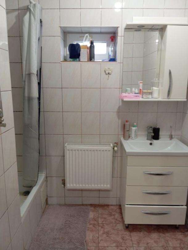 Дом, 5-кімн., Харьков, Залютино