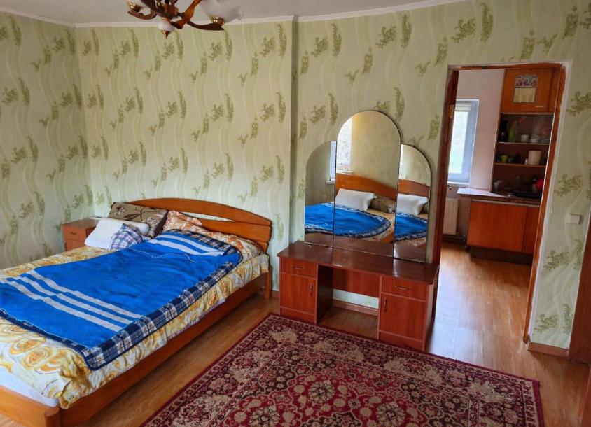 Дом, 4-кімн., Харьков, Большая Даниловка