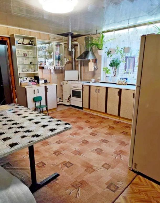 Дом, 4-кімн., Харьков, Защитников Украины метро