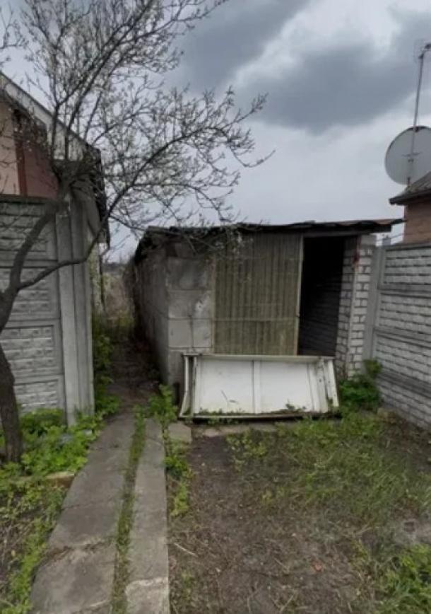 Дом, 3-кімн., Харьков, Жихарь