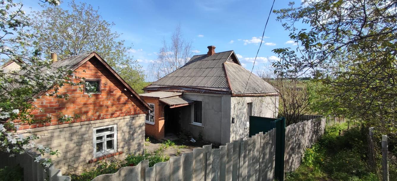 Дом, 3-кімн., Люботин, Харьковский район