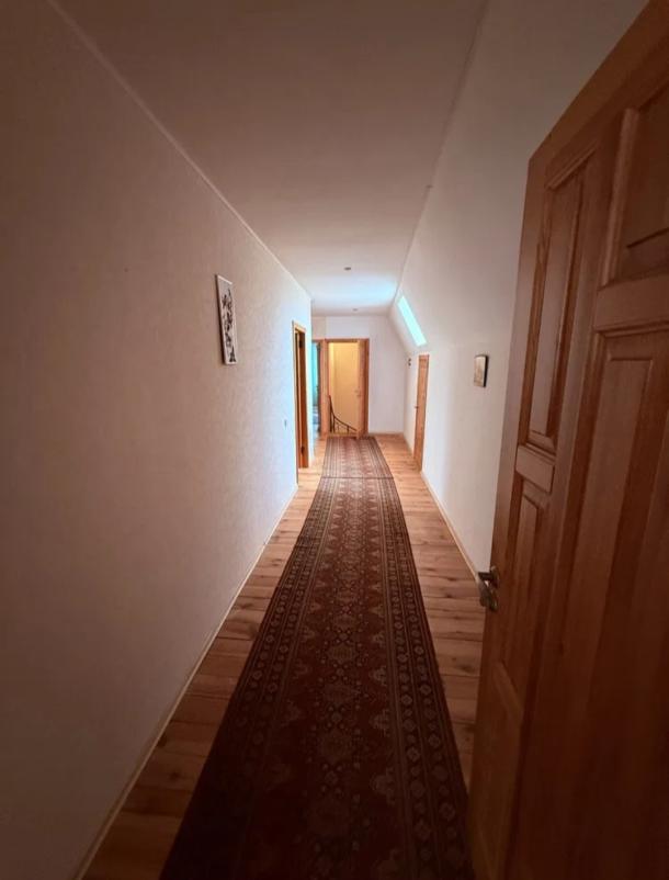 Дом, 5-кімн., Подворки, Харьковский район