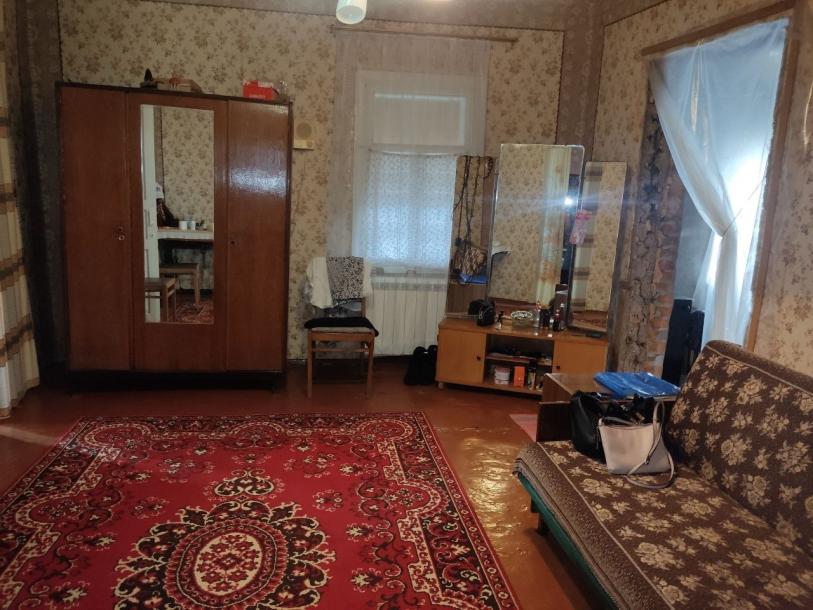 Дом, 4-кімн., Чугуев, Чугуевский район