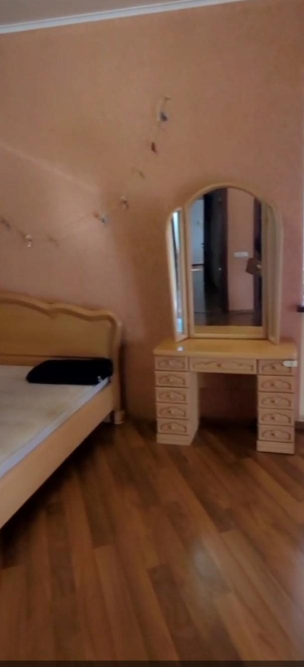 Дом, 8-кімн., Харьков, Кирова поселок