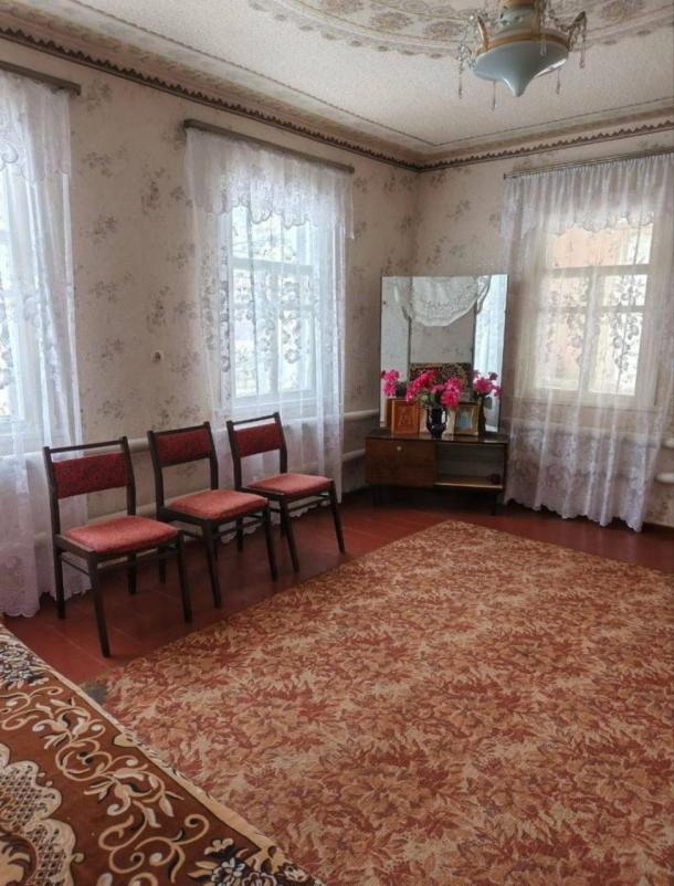 Дом, 4-кімн., Малиновка, Чугуевский район