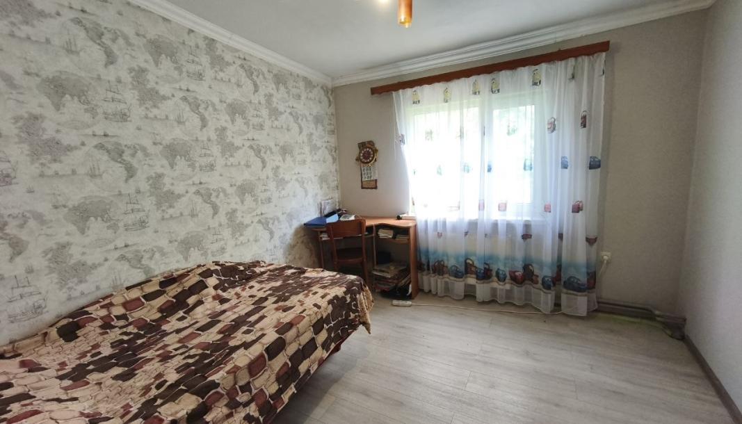 Дом, 7-кімн., Терновая (Чугуев), Чугуевский район