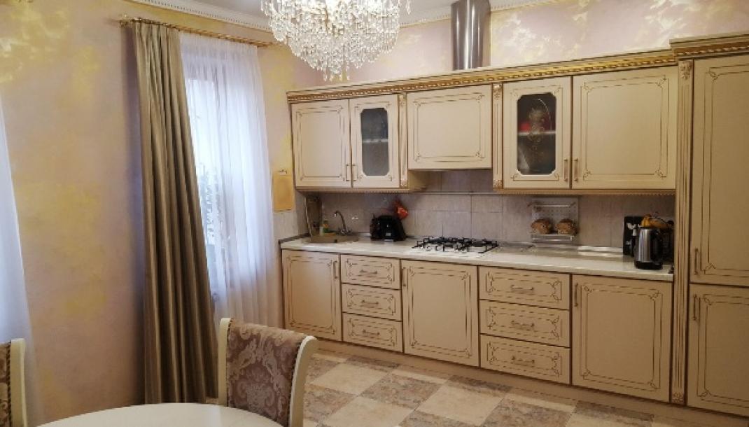 Дом, 5-кімн., Харьков, Павловка