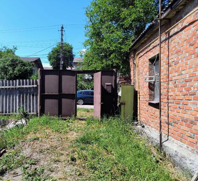 Дом на 2 входа, 1-кімн., Змиев, Чугуевский район