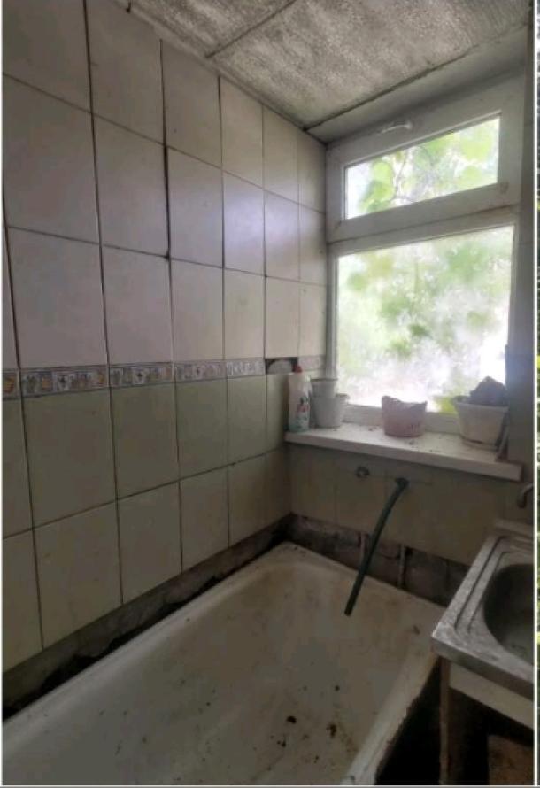 Дом, 3-кімн., Харьков, Рогань жилмассив