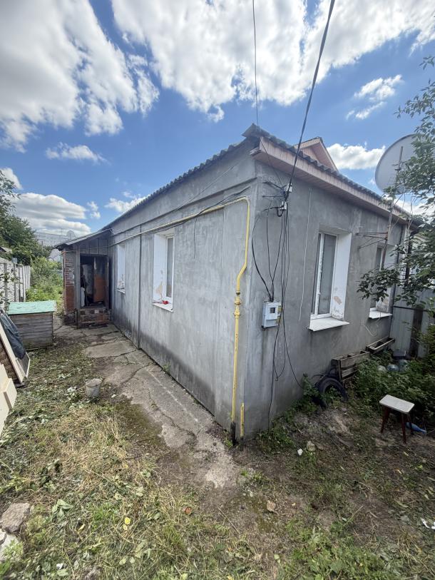 Дом, 2-кімн., Харьков, Рогань жилмассив