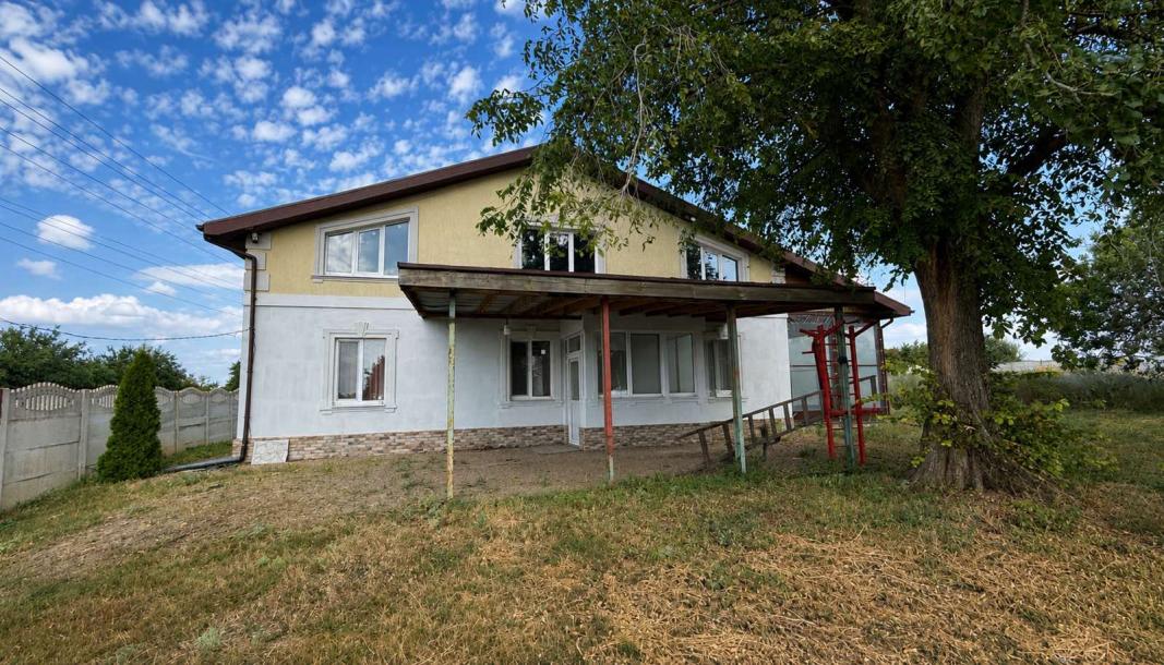 Дом, 4-кімн., Каменная Яруга, Чугуевский район